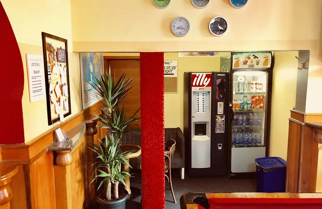 Aladin Hostel-1