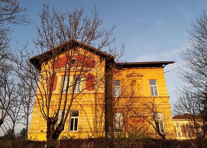 Vila Veselova, Ljubljana City Center Ostello